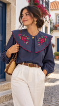 Camiseiro com Gola Azul Escuro
