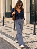 Calça às Riscas Azuis